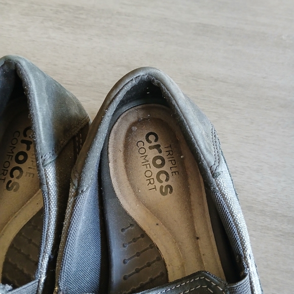 Mens Leather Crocs Slip Ons Size 12 Excellent Condition - Picture 5 of 6